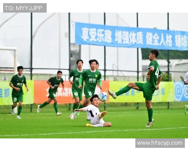 上海海港U17队激战清远恒大足球学校U17队最终以4-3险胜晋级决赛 上海海港U17队激战清远恒大足球学校U17队最终以4-3险胜晋级决赛